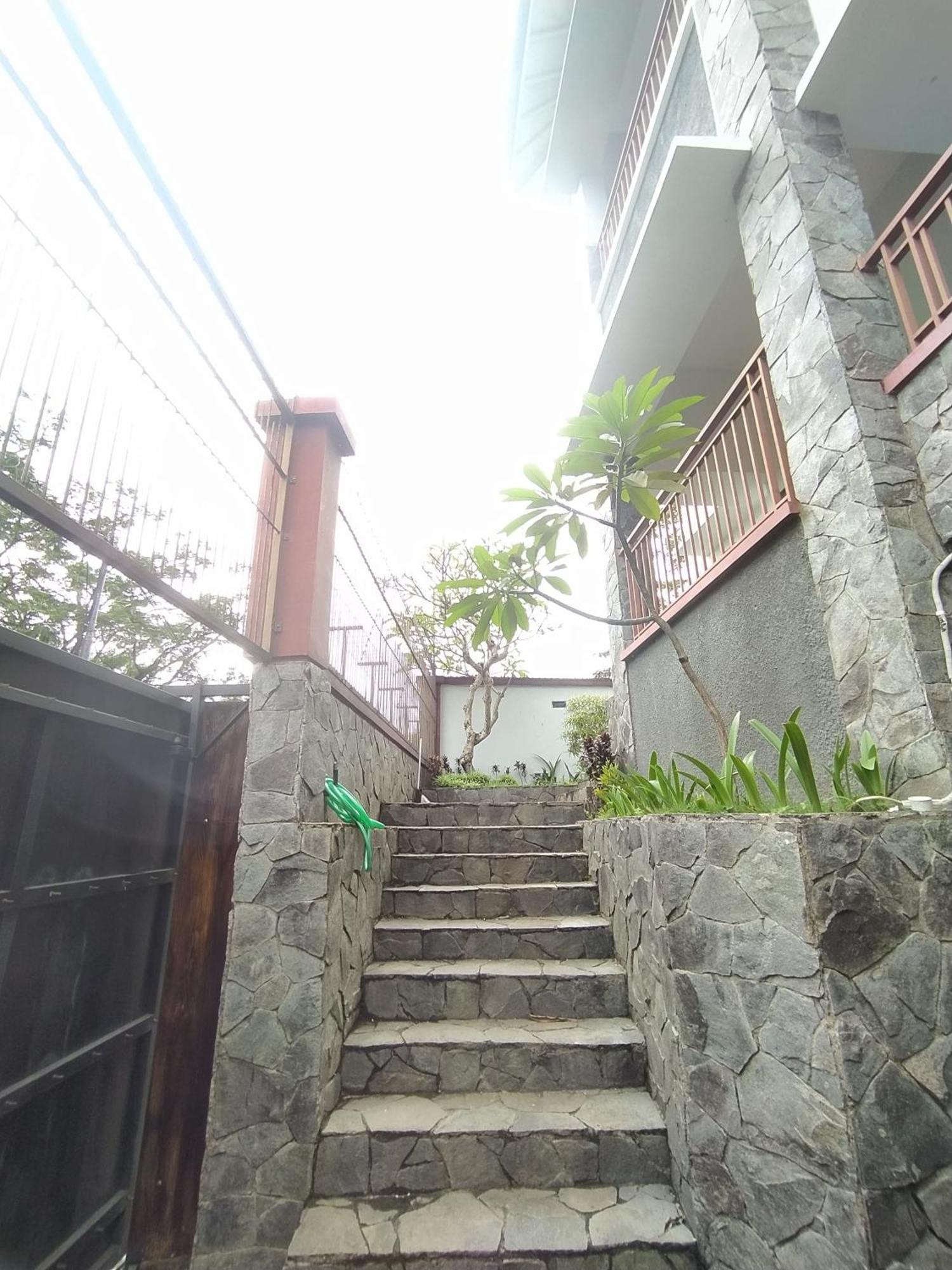 Villa Padasuka Raisa By Grorental バンドゥン エクステリア 写真